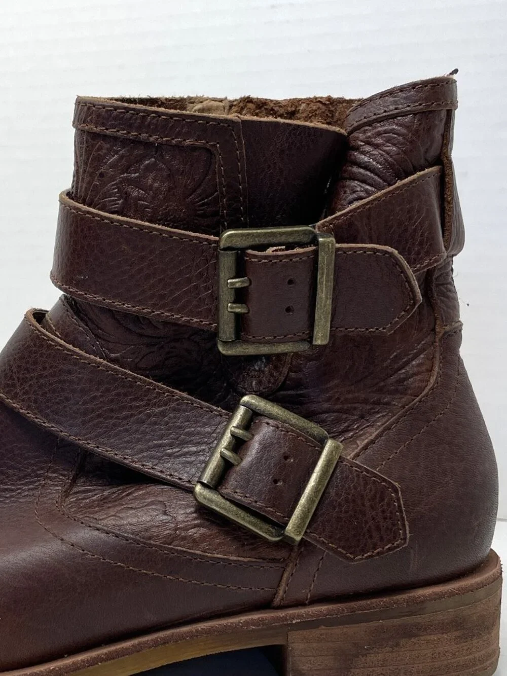 Sofft Boots Sz 9 M Brinson Embossed Leather Side-Zip Brown Short Ankle Booties